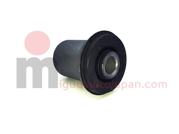 Silenbloc de trapecio inferior Nissan Cabstar