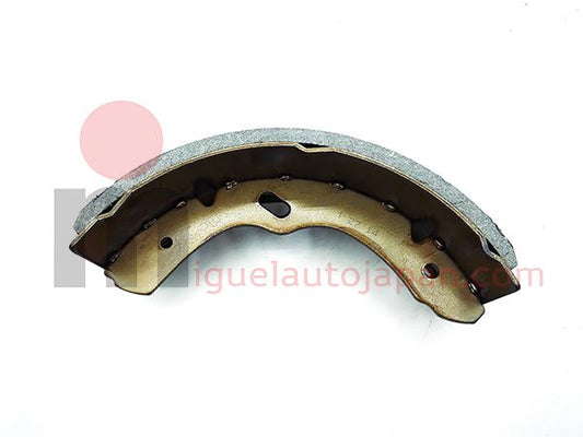 Rear brake shoes for Isuzu NPR85 6500kg
