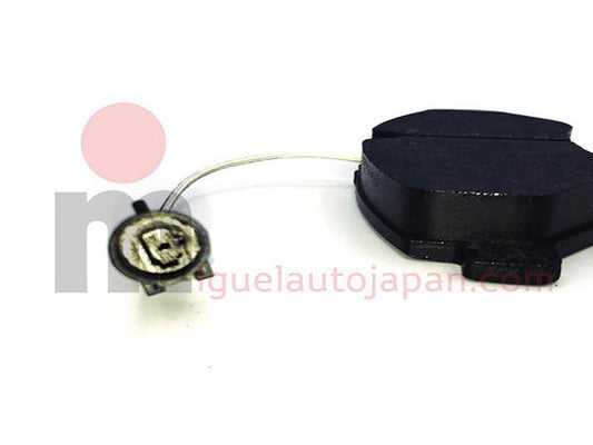 Front brake pads for Nissan Cabstar YD25