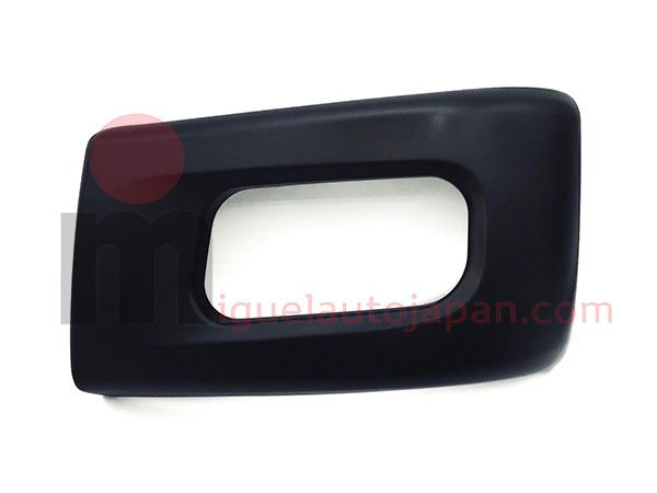 Canto de paragolpes izquierdo Mitsubishi Canter