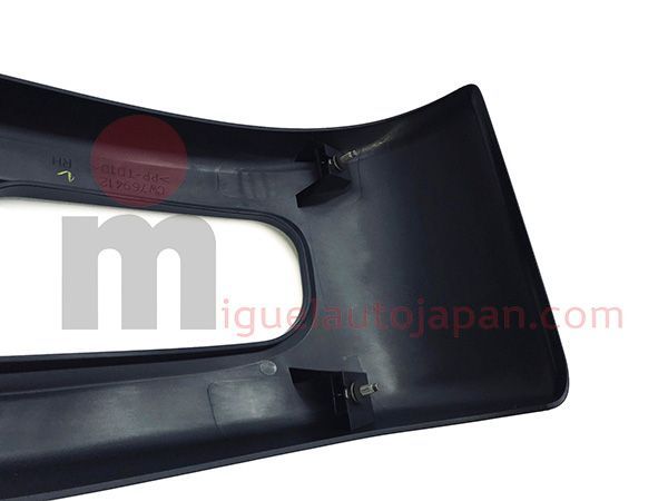 Canto de paragolpes derecho Mitsubishi Canter