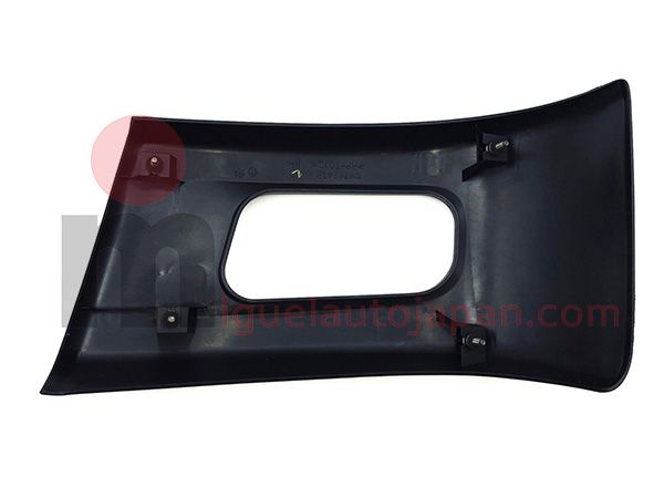 Canto de paragolpes derecho Mitsubishi Canter