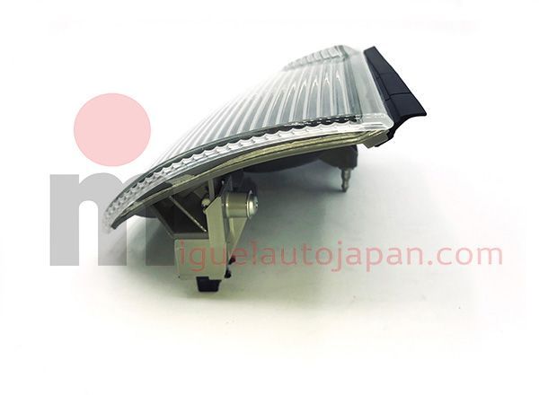 Tulipa lateral derecho Mitsubishi Canter
