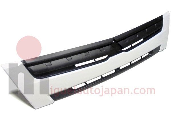 Rejilla frontal Mitsubishi Fuso a partir de 2011 (cabina ancha)
