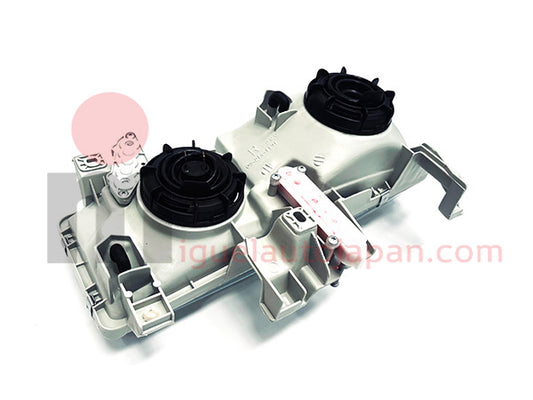 Right headlight for Mitsubishi Canter 1996 to 2000