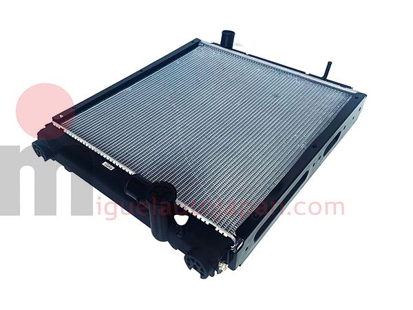 Radiador para Mitsubishi Fuso a partir de 2011(cambio automatico)