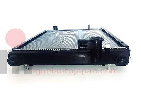 Radiador para Mitsubishi Fuso a partir de 2011(cambio automatico)
