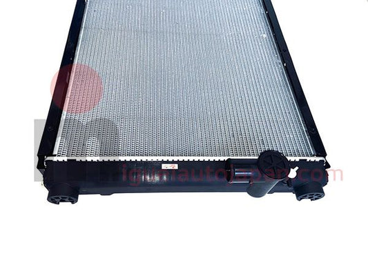 Radiateur Fuso avec transmission automatique à partir de 2014