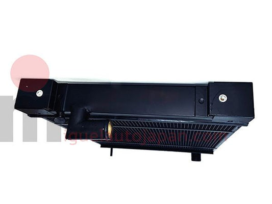 Radiateur pour Mitsubishi Fuso à partir de 2011 (boîte manuelle)
