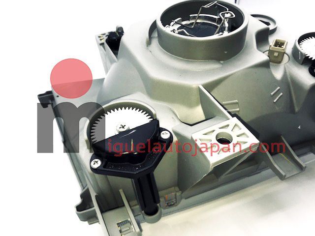 Faro delantero izquierdo Mitsubishi Fuso a partir de 2011