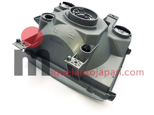 Faro delantero izquierdo Mitsubishi Fuso a partir de 2011