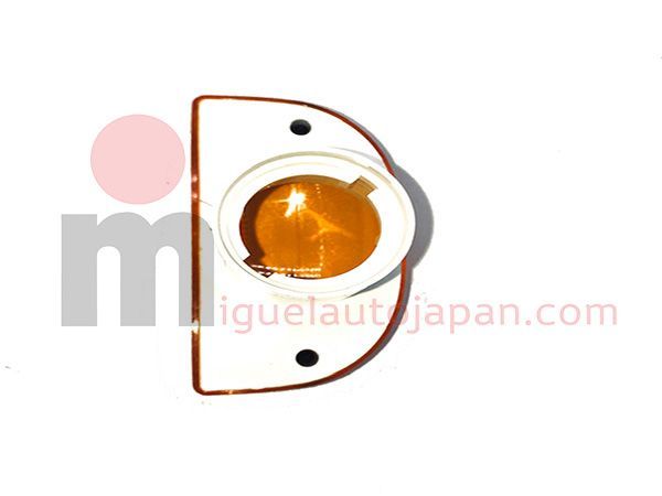 Piloto intermitente lateral "Media luna" Nissan Cabstar