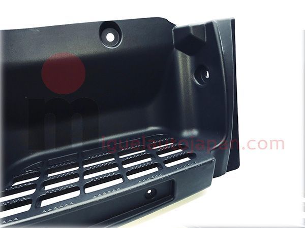 Estribo de cabina derecha Mitsubishi Canter a partir de 2009