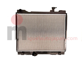 compare product Radiador para Nissan Cabstar YD25 del 2007 al 2014 - Ref: 21400MD41A / 21400MB41A