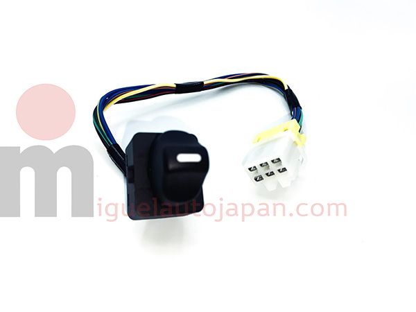 Interruptor de elevalunas Nissan Atleon y Cabstar ref 254010F000