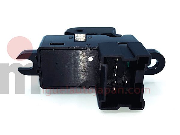 Interruptor elevalunas para Nissan Cabstar a partir de 2007