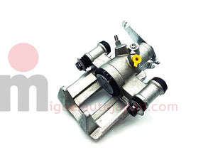 Pinza de freno trasera izquierda "sin carrete" Nissan Cabstar 2006-2016 ref 44011-MA00A
