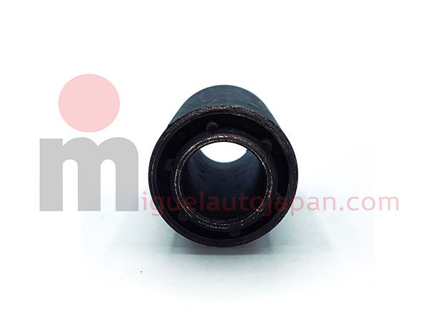 Rear leaf spring bushing for Nissan Cabstar