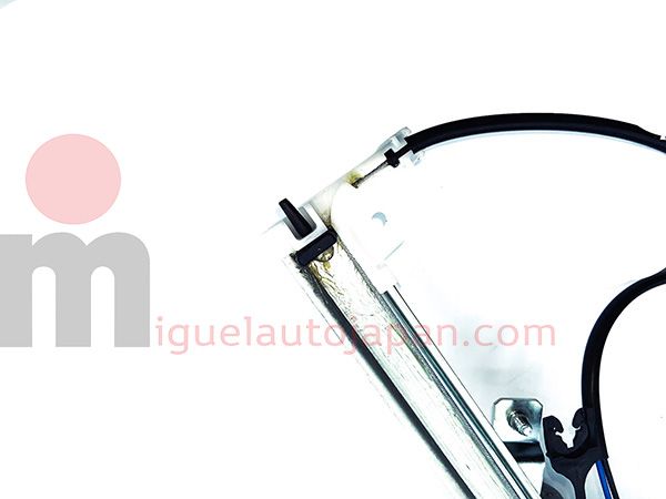 Elevalunas izquierdo Nissan Atleon 24v 2000-2013