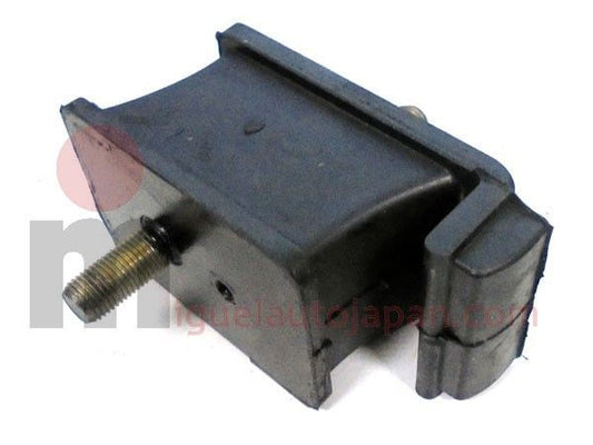 Soporte de motor parte delantera Mitsubishi Canter
