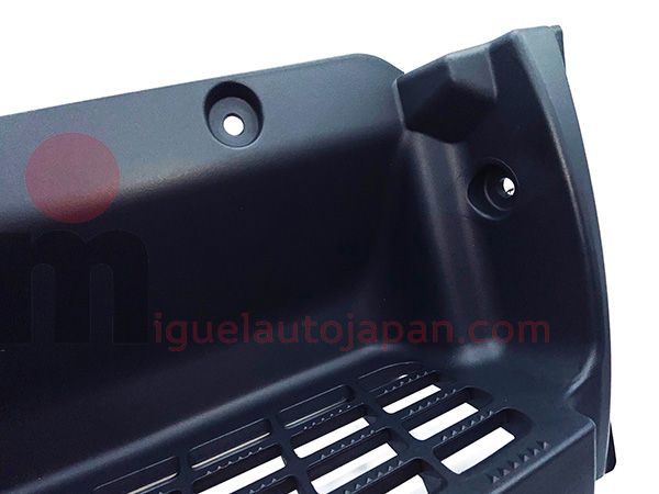 Estribo pisadera derecha Mitsubishi Canter 2005-2011  7 agujeros