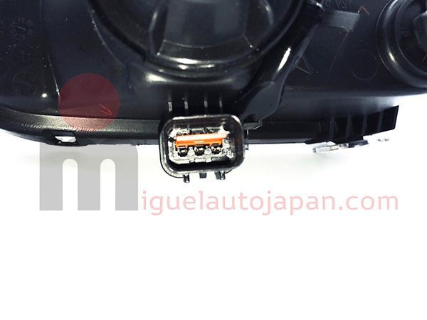 Faro izquierdo de paragolpes Mitsubishi Canter FUSO +2011