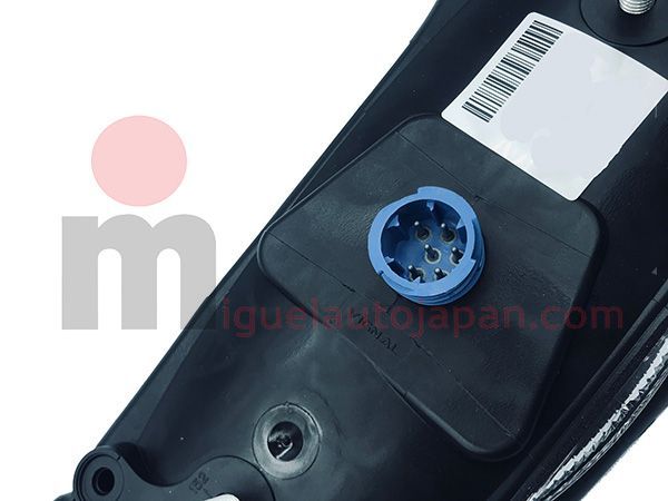 Piloto trasero izquierdo completo para Nissan Cabstar
