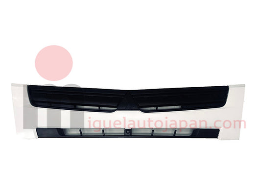 Mitsubishi Fuso front grille from 2011 (wide cab)