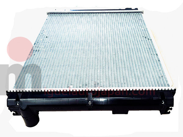 Radiador de agua para Canter  FE84B - FE85B 2005 a 2009
