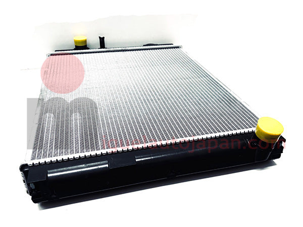 Radiador para Mitsubishi Canter