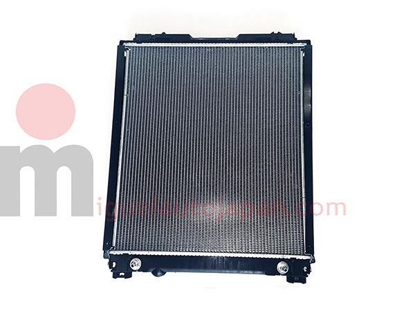 Radiador para Mitsubishi Fuso a partir de 2011(cambio automatico)