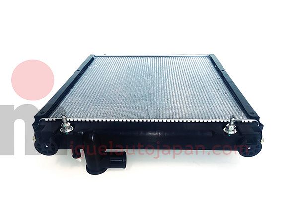 Radiador para Mitsubishi Fuso a partir de 2011(cambio automatico)