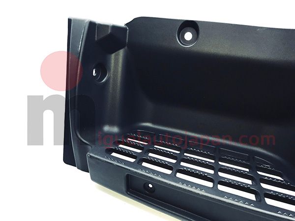Estribo de cabina izquierda Mitsubishi Canter a partir de 2009 ref MK486093