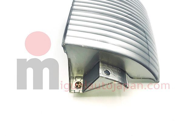 Reflector delantero derecho Mitsubishi Canter Fuso ref MK580530