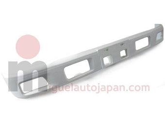 compare product Paragolpes delantero Isuzu NLR 85 / NLR 87