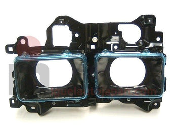 compare product Soporte de faro derecho Mitsubishi Canter